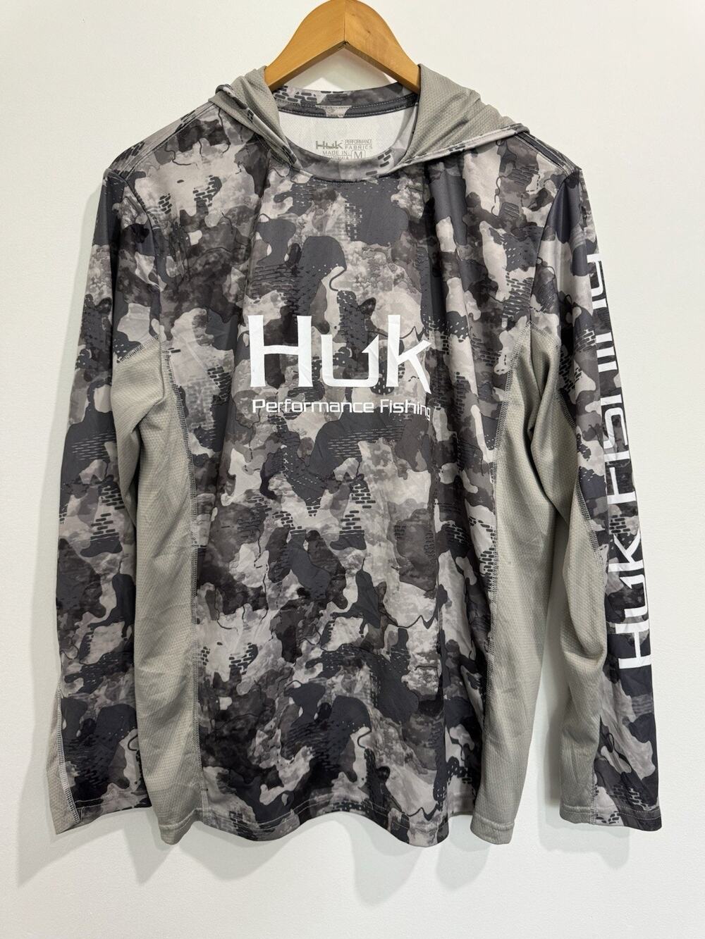 Huk Performance Fishing Men's Hooded Long Sleeve Camo Hoodie Gray M #1075